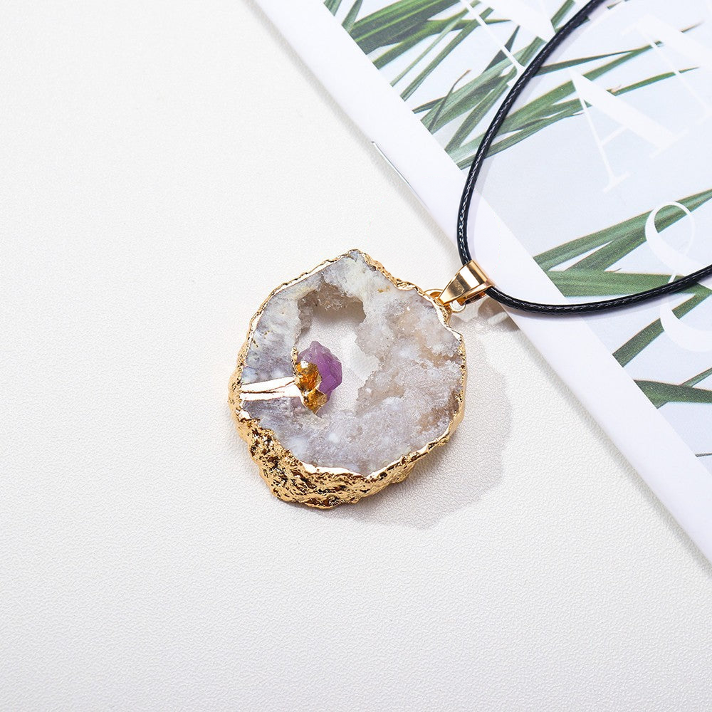 White selected SKU pendant, localized watermark repair; actual outline and purple accent preserved