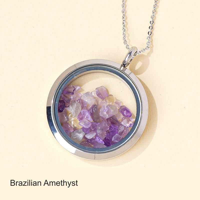 Original stone-filled circular pendant photo with equivalent English label; real contents, frame and chain unchanged